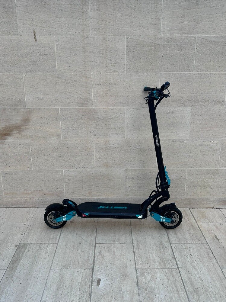 dual motor electric scooter - 1