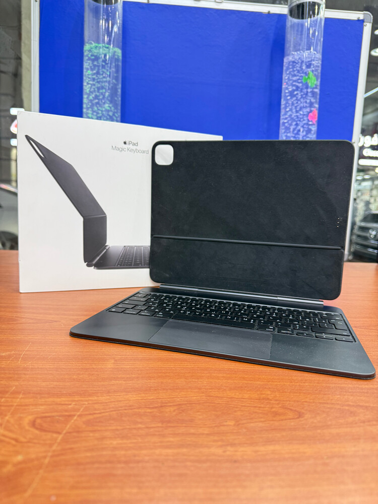 iPad Pro 13 inch M4/M5 keyboard - 5