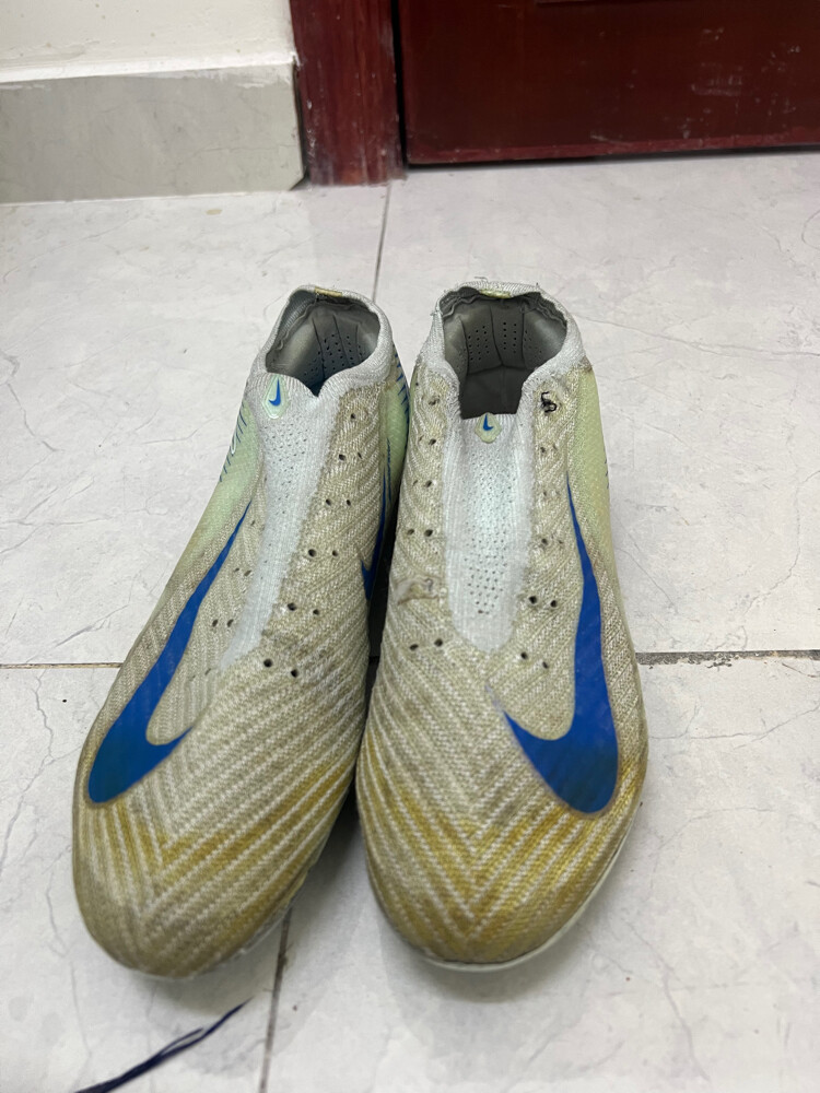 football shoes - 1