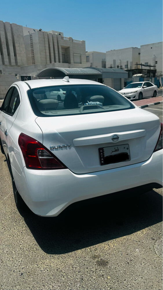 Nissan sunny  - 3