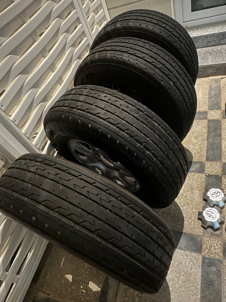 Toyota Land Cruiser GX Rim and tyre - 8
