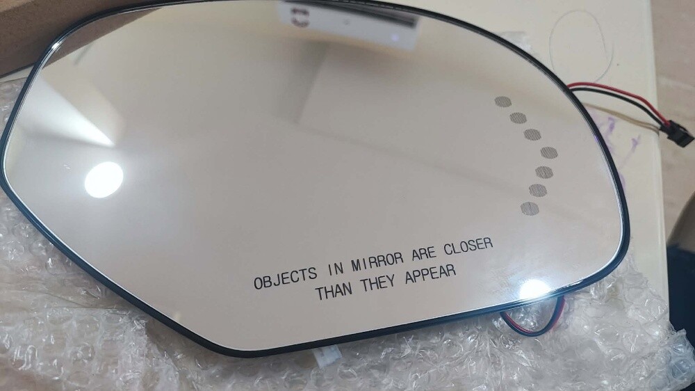 side mirror - 2