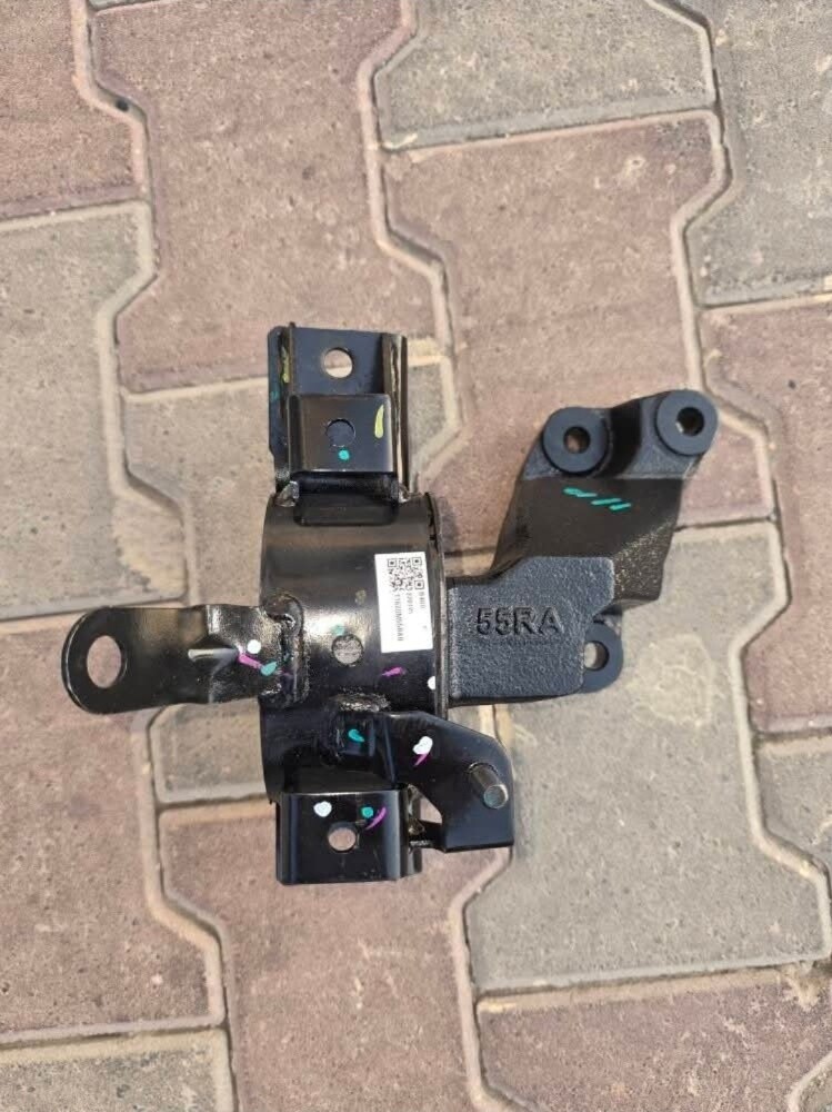 engine mounting left side suzuki dz - 3