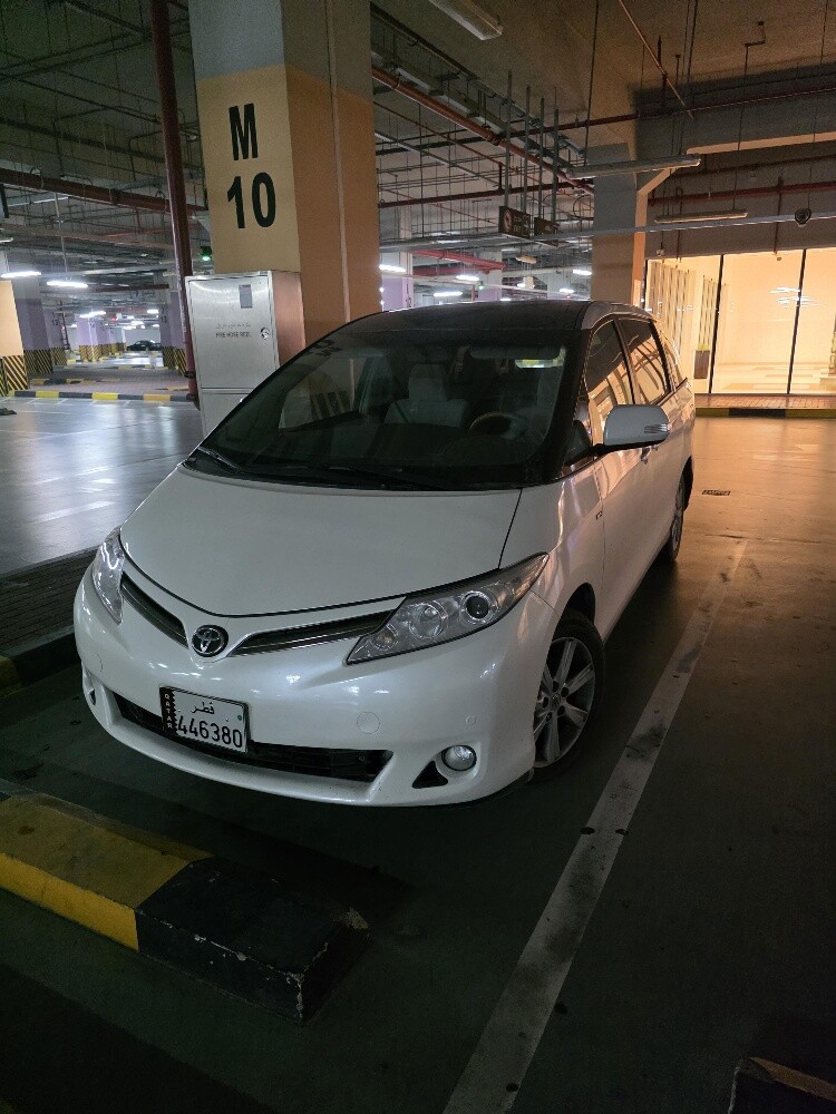 Toyota previa 2012 - 2