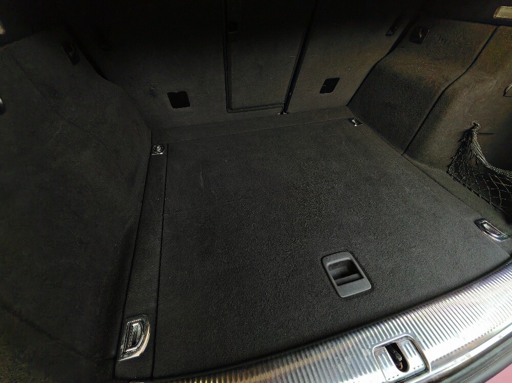 Urgent Sale: Audi Q5 S-Line Quattro - 18