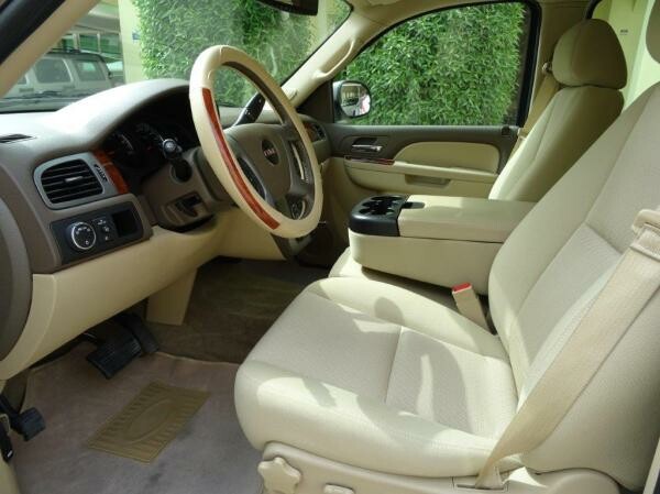 GMC Yukon XL 2014 Model SUV, 5.6L - 7