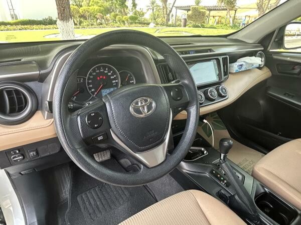 Toyota Rav4 -2017 -71000KM ONLY - 8