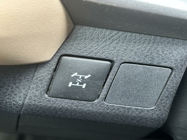 Toyota Rav4 -2017 -71000KM ONLY - 2