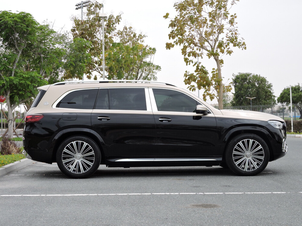 Mercedes GLS 600 Maybach - 4