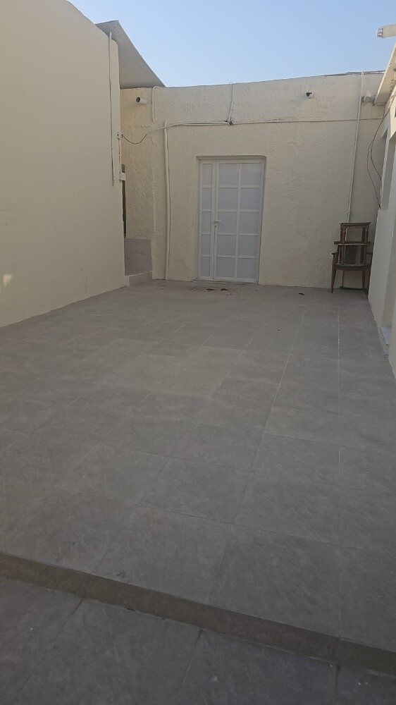 Ground floor house for sale in Al R - 12
