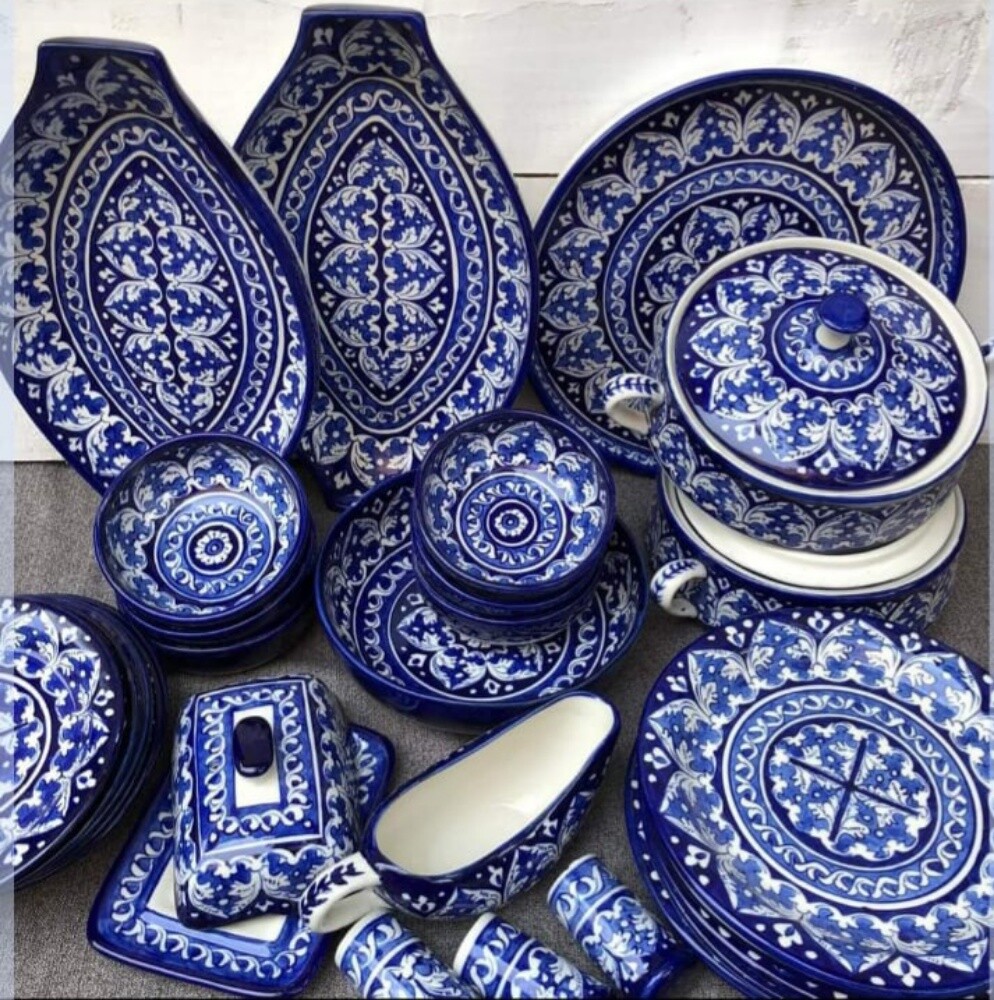 Blue pottery oriel kitchen - 4