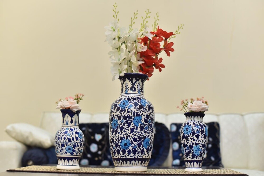 Blue pottery oriel kitchen - 9