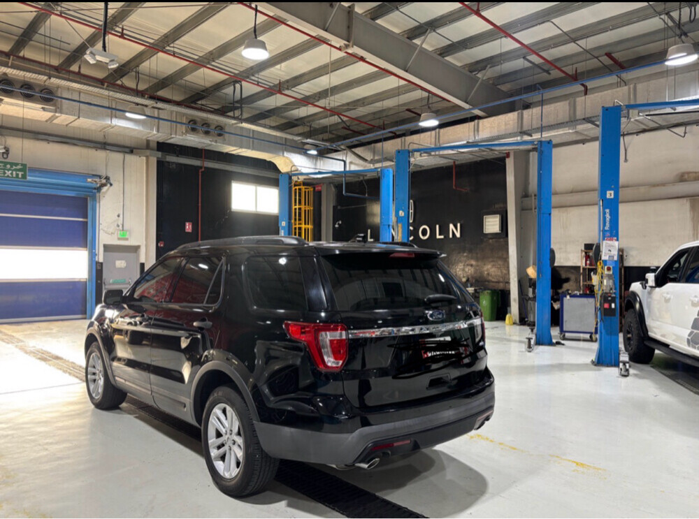 ford explorer - 2