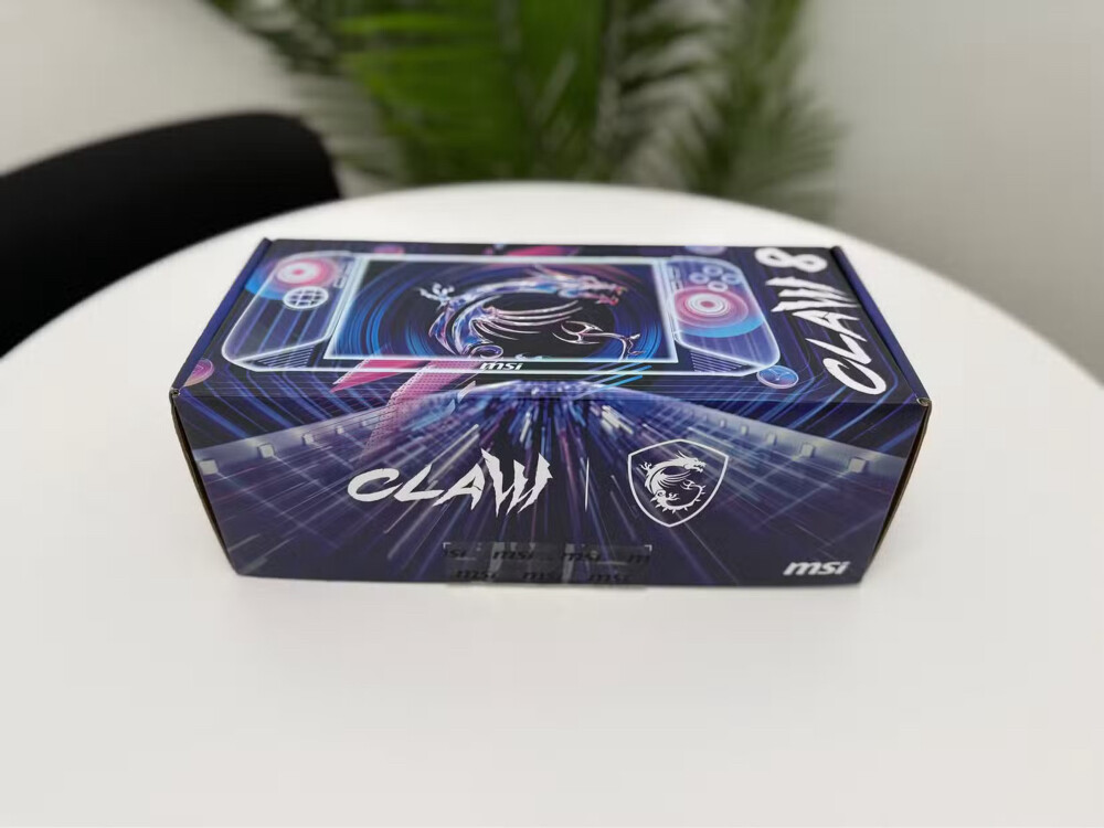 MSI Claw 8 AI+ - 2
