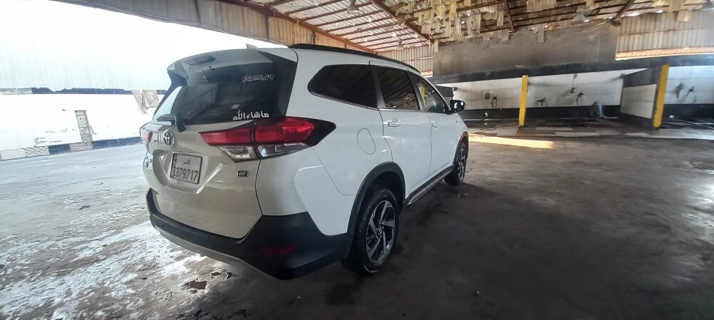 Toyota Rush 2020 Automatic - 2