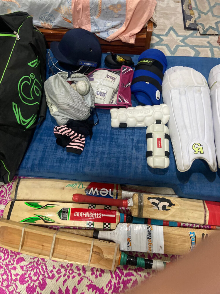 cricket kit - 1
