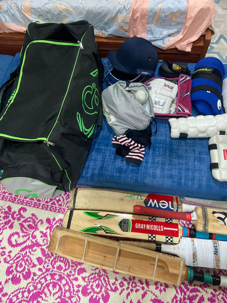 cricket kit - 2