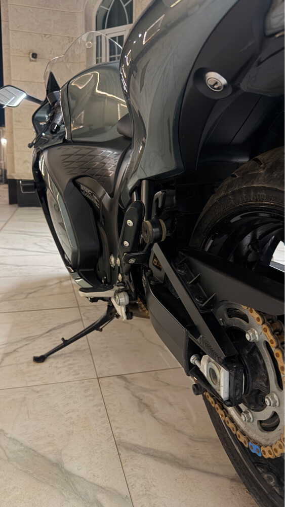 suzuki hayabusa 2025 - 6