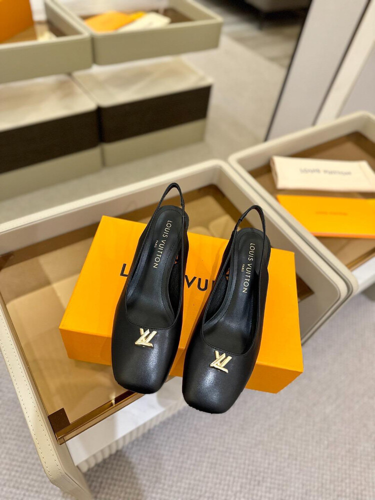 LV shoes size 39 - 7