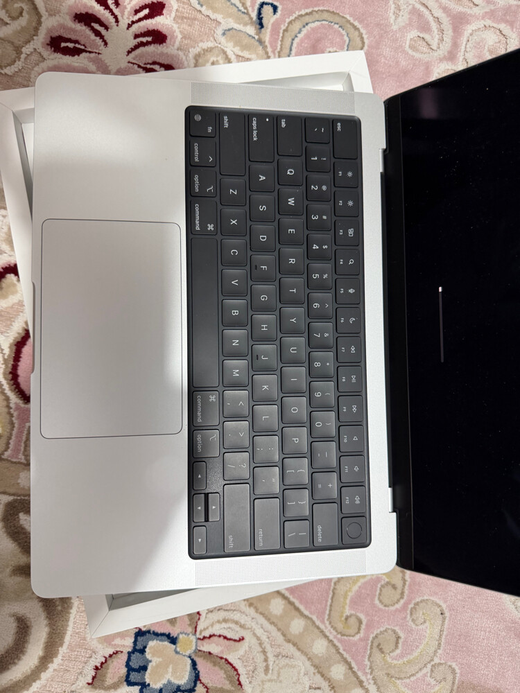 MacBook Pro 14 m3 pro 18gb 512ssd  - 7