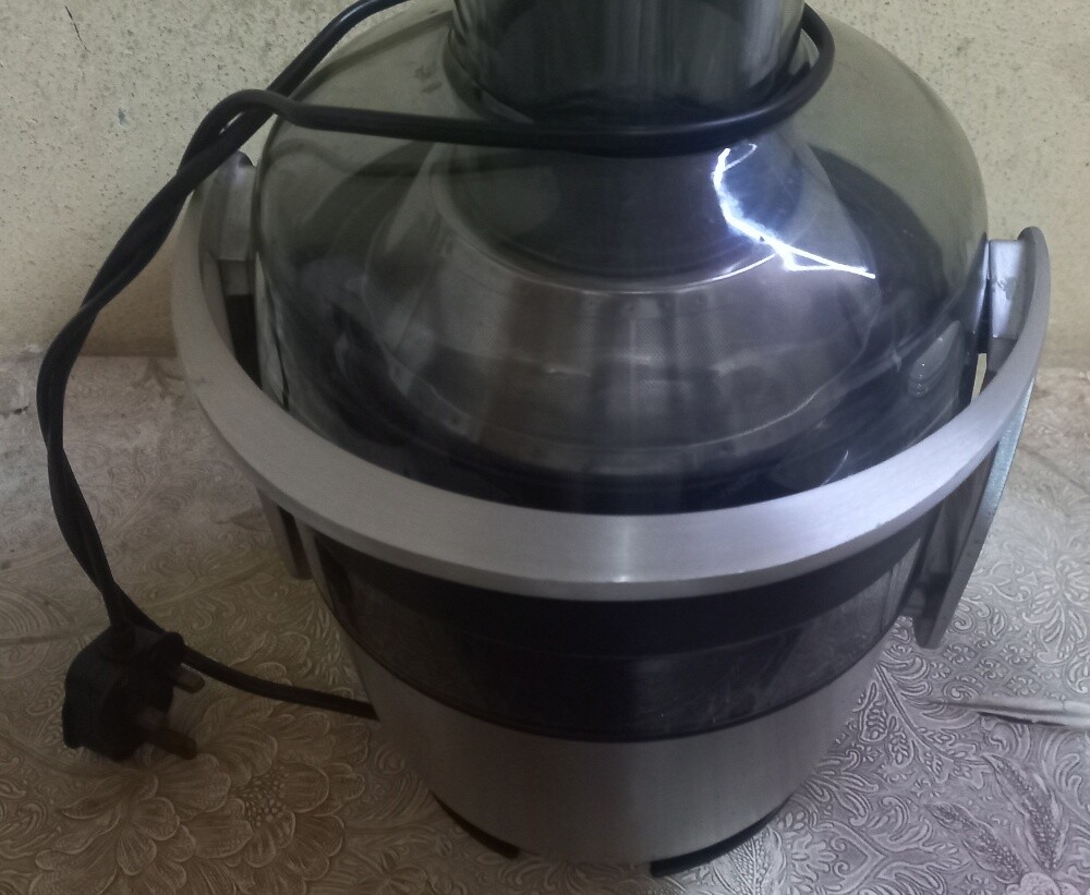PHILIPS JUICER - 4