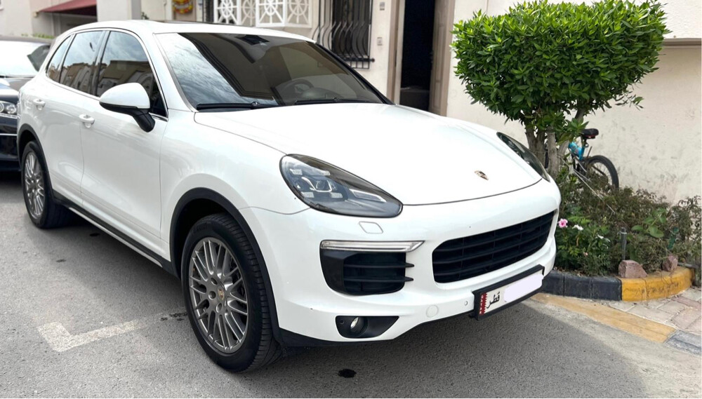 Porsche Cayenne under warranty - 1