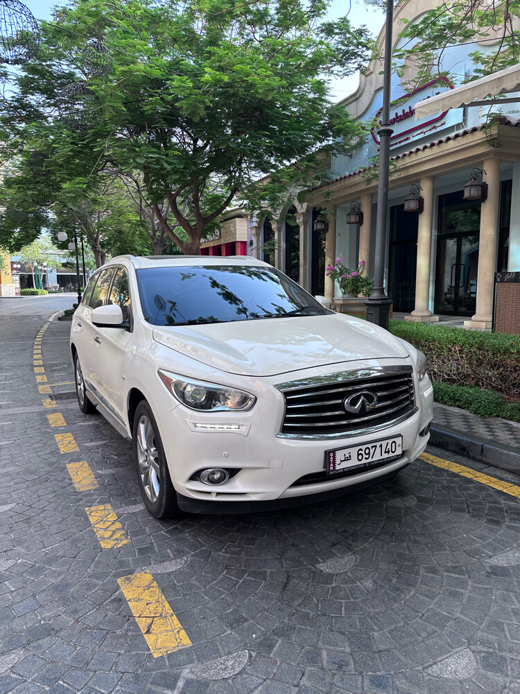 Infiniti jx35 comfort - 1