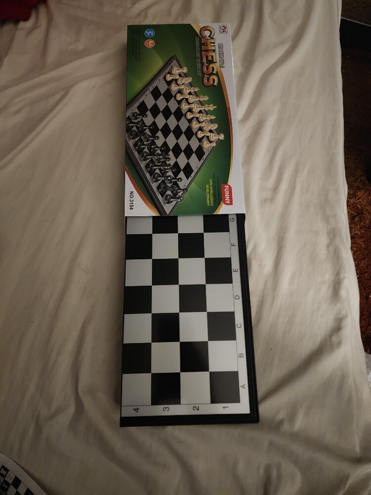 Large magnetic chess set - 4