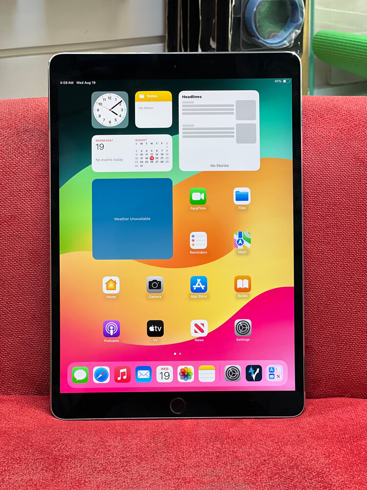 Apple IPad Pro 1st Gen 64GB 10.5Inc - 2
