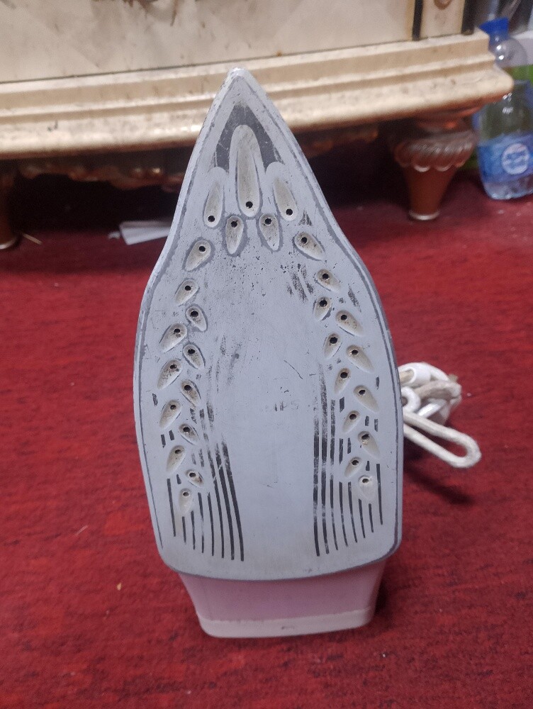 Philips Steam Iron – Good Working - 3