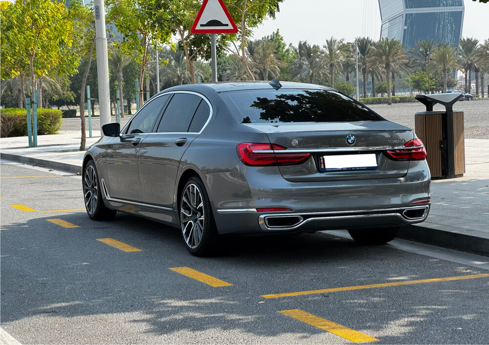 BMW 730 Li - 5
