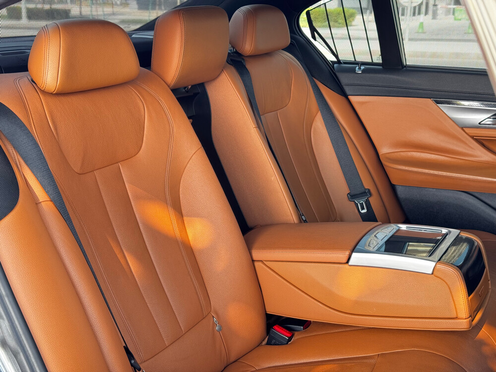 BMW 730 Li - 9