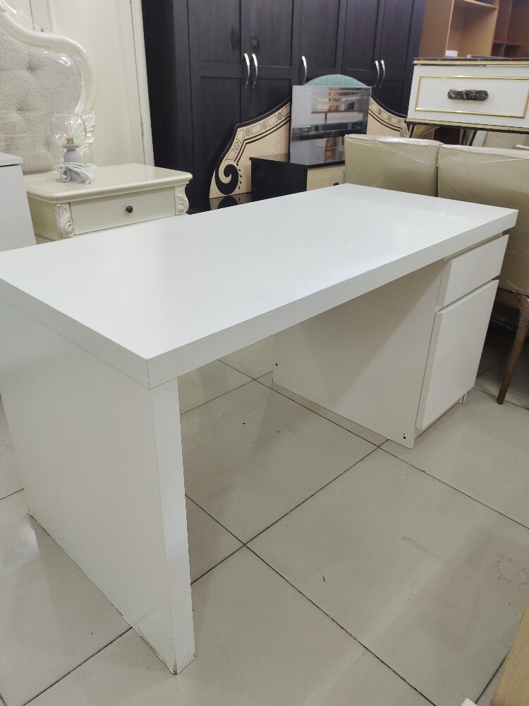 studytable for sale - 3