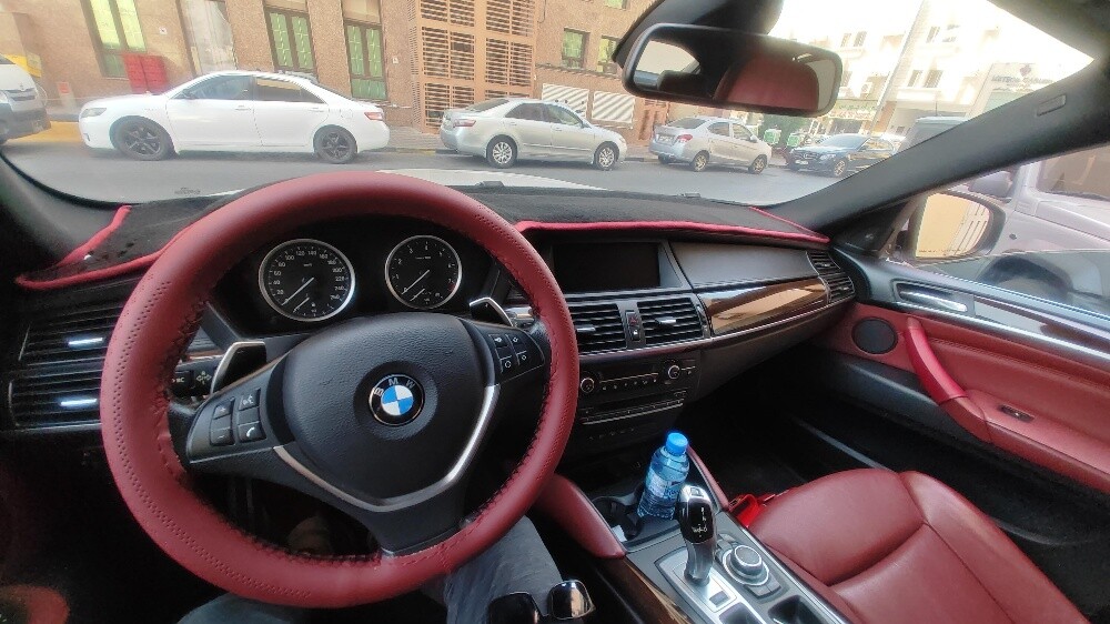 BMW X6 50i - 9