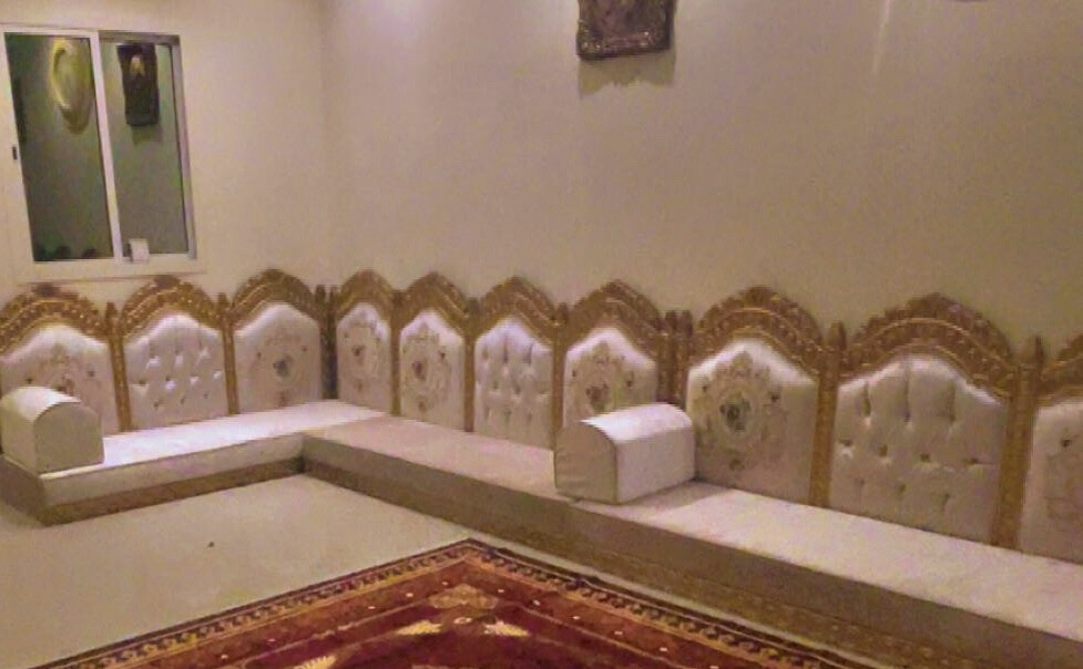 جلسة ارضية - 1