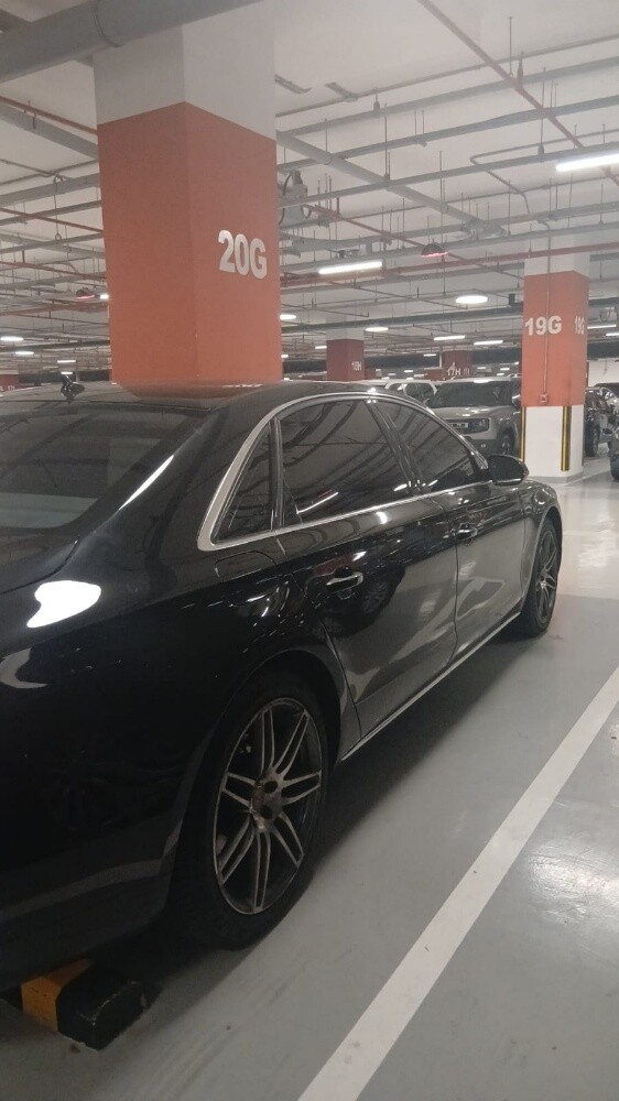 Audi A8 v6 2014 - 12