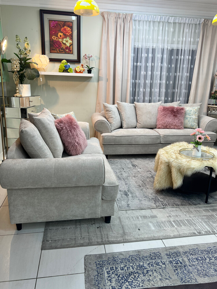 Sofa set form home r us for sale - 7