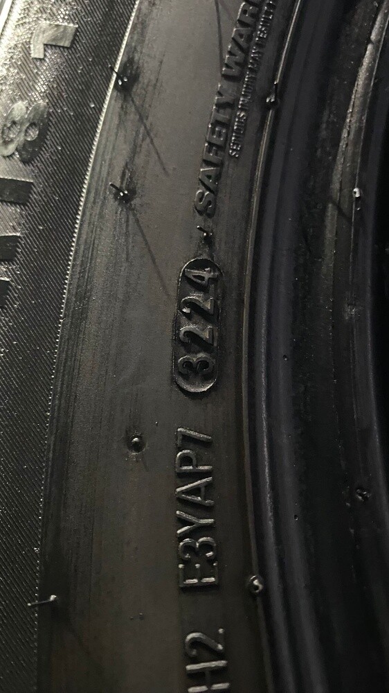 285/60/18# Kumho brand tire - 5