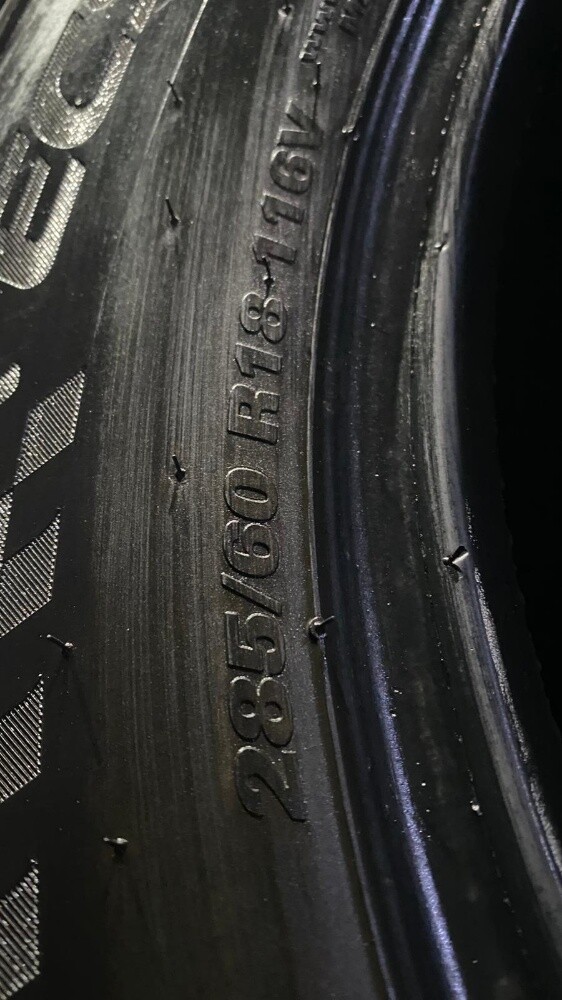 285/60/18# Kumho brand tire - 4