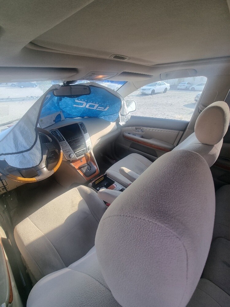 لكزس ار اكس ٣٣٠ - 1