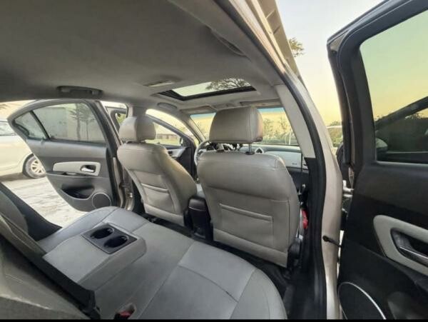 Chevrolet cruse full option ,1.6L - 4