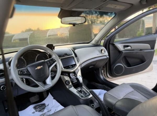 Chevrolet cruse full option ,1.6L - 5