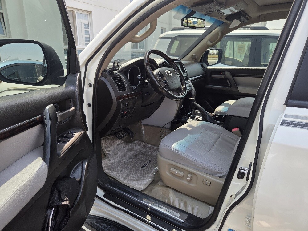 Landcruiser 2011 VXR - 9