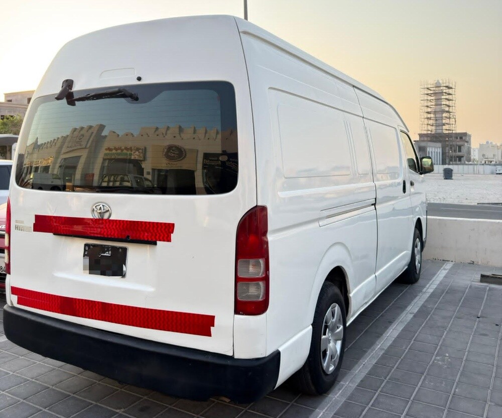 TOYOTA HIACE HIGHROOF - 4