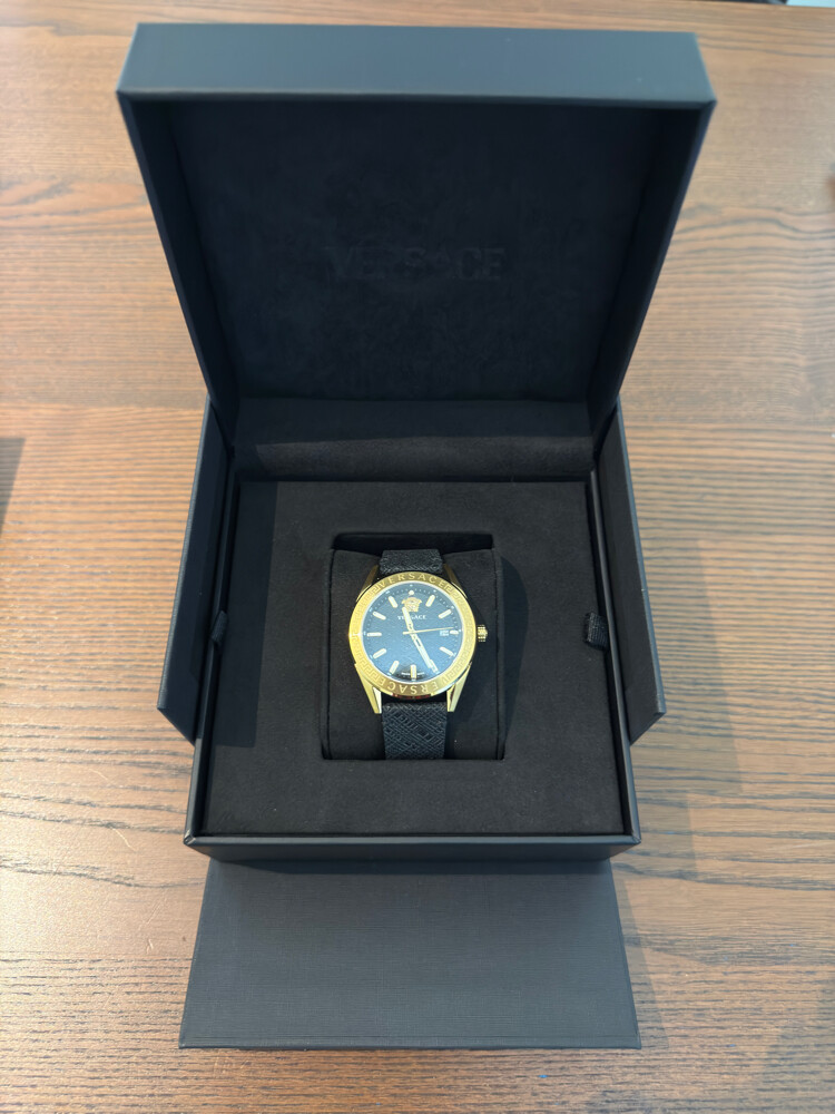 Versace v code watch - 3