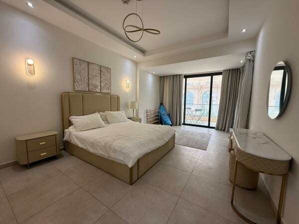 CITY VIEW 1BR WITH BALCONY - 5