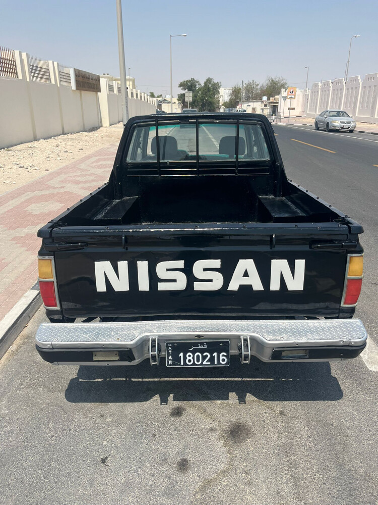 للبيع بيك اب داتسون 1985 - 1