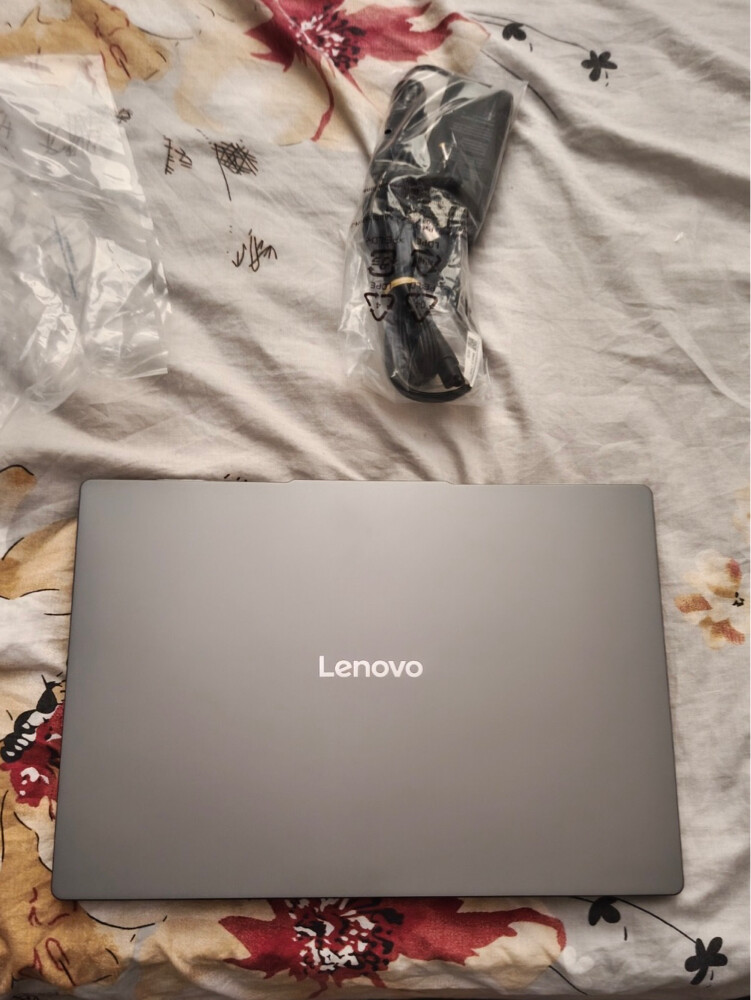 Lenovo IdeaPad Slim 3 15Q8X10 - 1