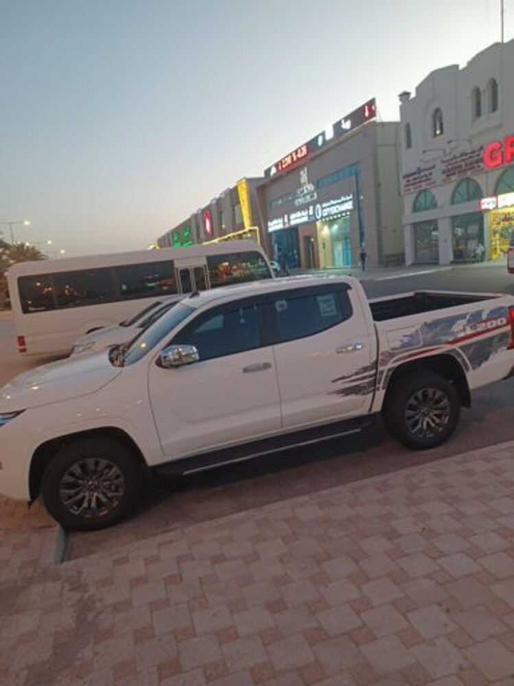 ميتسوبيشي ل 200 - 4