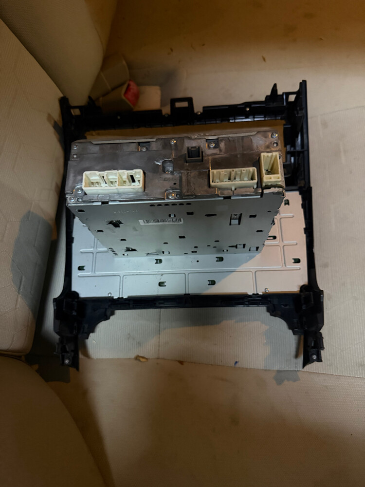 Toyota Camry 2012-2017 radio - 2